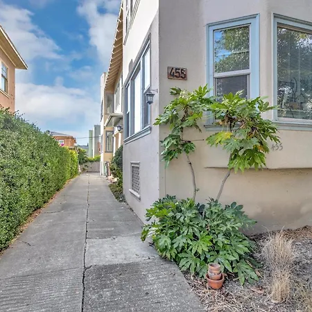Urban Oasis Close To Bart, Shops, Restaurants In Oakland Exterior photo