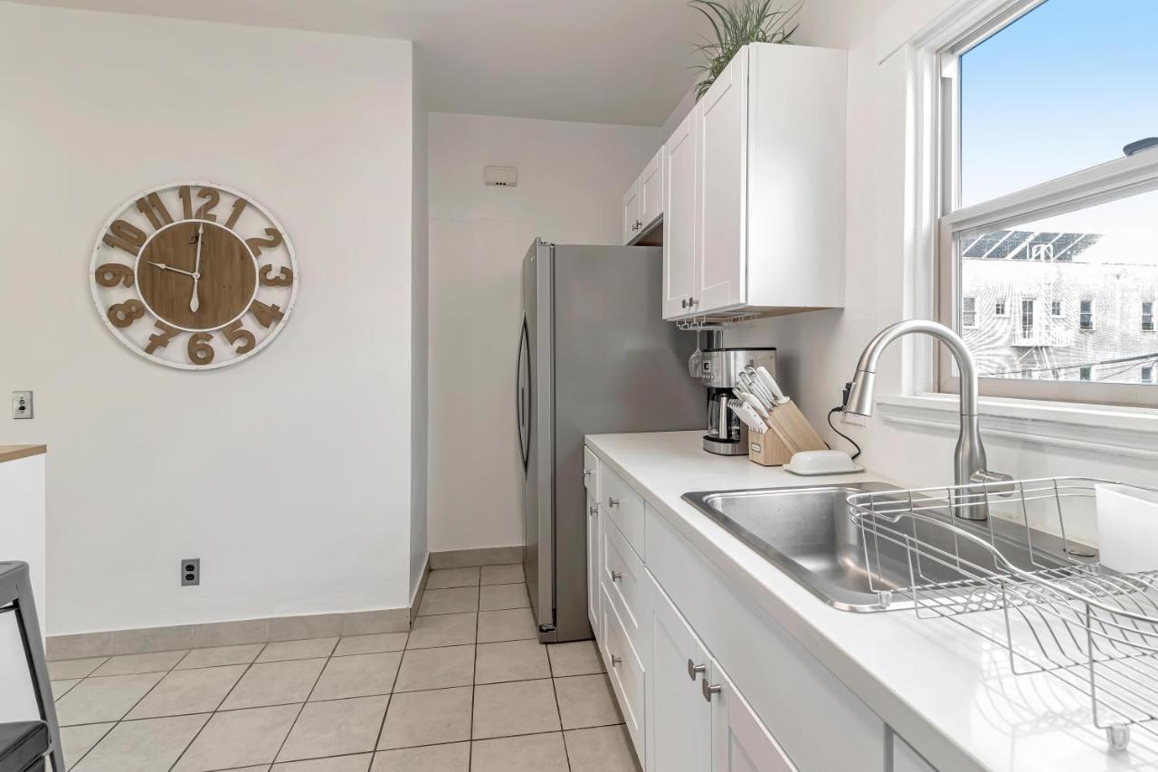 Urban Oasis Close To Bart, Shops, Restaurants In